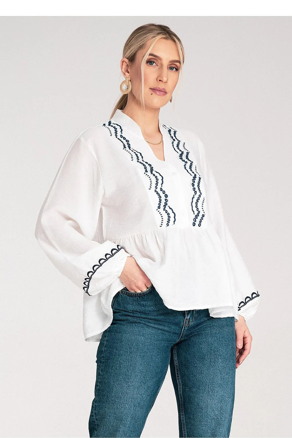 chemisier femme viscose nylon mélange léger doux respirant manches longues coupe oversize ample longueur courte élégant soyeux moderne