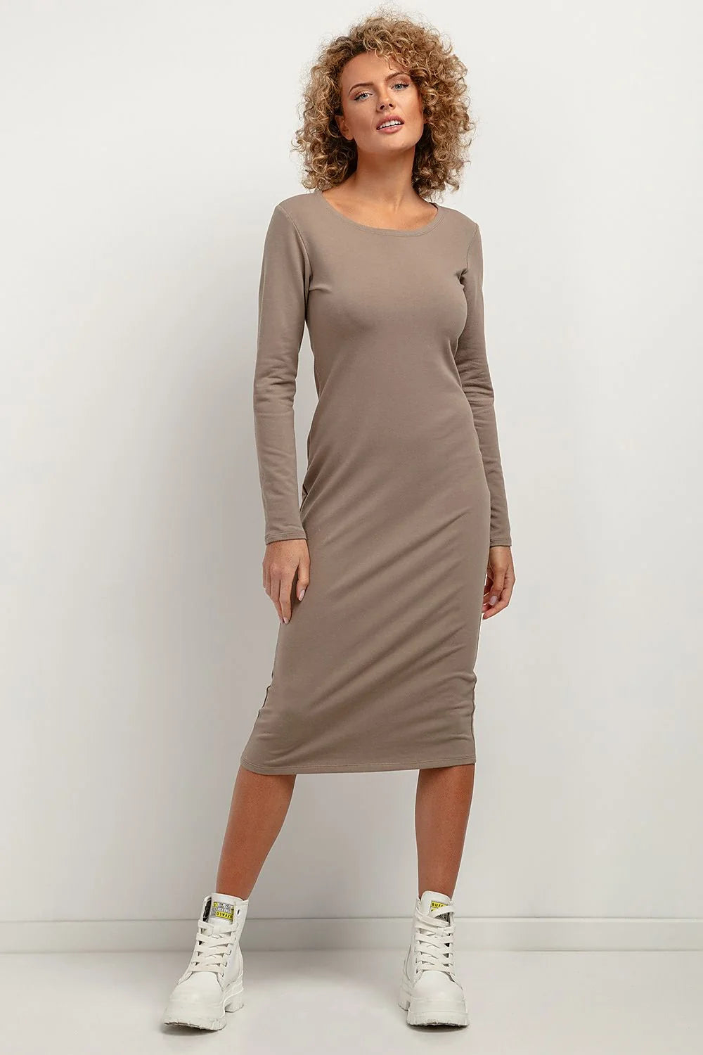 Robe de jour Tessita ajustée manches longues encolure bateau tissu maille doux certifié OEKO-TEX Standard 100 pour femmes