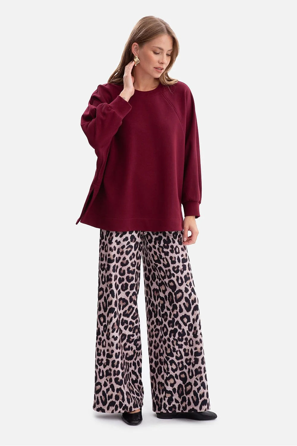 sweatshirt oversize femme bordeaux foncé molleton jersey 280g bouclette douceur col rond manches raglan poignets côtelés fentes latérales longueur hanches