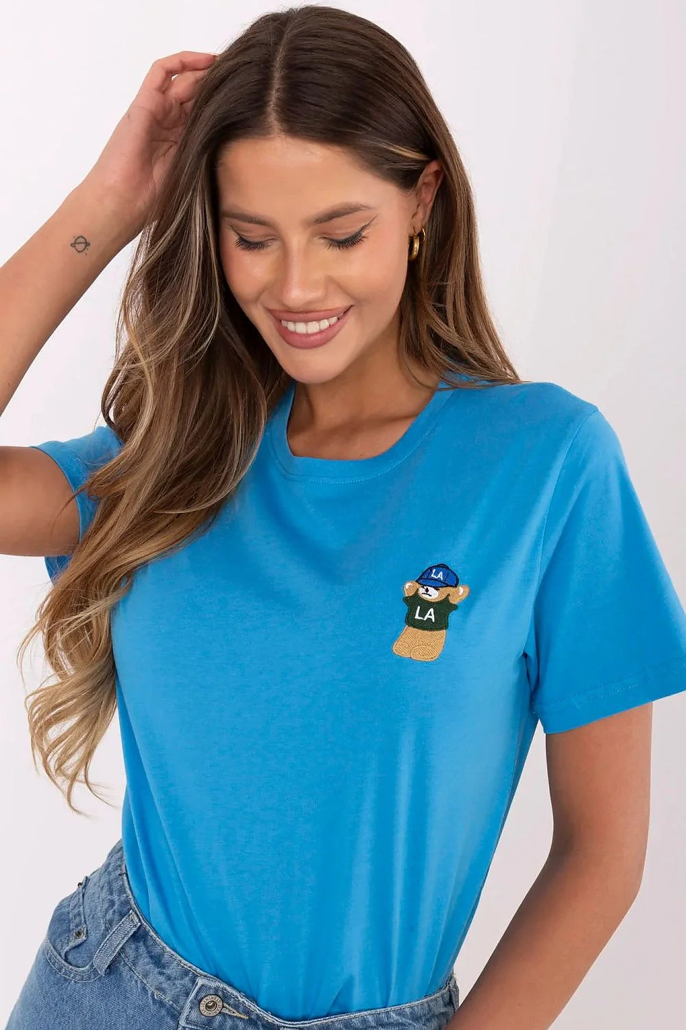 T-shirt femme en coton bleu motif ours brodé manches courtes col rond coupe droite
