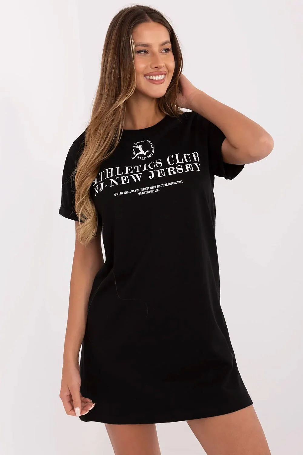 robe tshirt femme casual sportive noire coton jersey doux oversize coupe droite manches courtes col rond imprimé blanc poitrine moderne