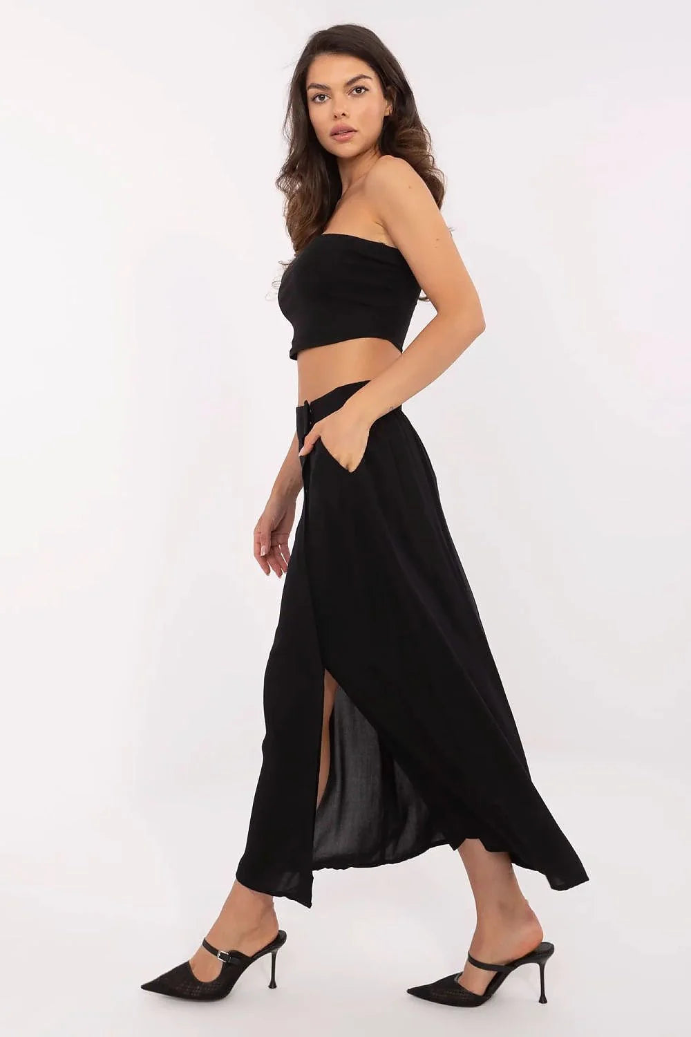 bandeau jupe longue viscose noire minimaliste estivale élégante fluide drapée taillehaute fente latérale poches discrètes ajustée sansbretelles chic décontractée
