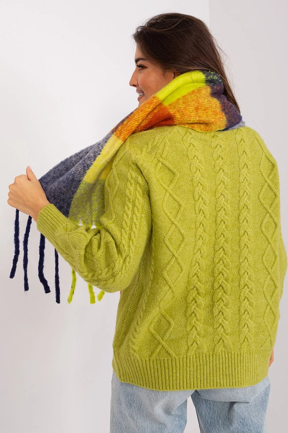 écharpe longue plaid colorée pompons oversize foulard carreaux mohair duveteux franges moelleuse chaude enveloppante multicolore tendance
