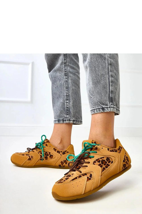 baskets basses femme sneakers rétro suédine écologique moutarde imprimé léopard lacets bicolores talon rembourré semelle gomme profilée perforations confort léger