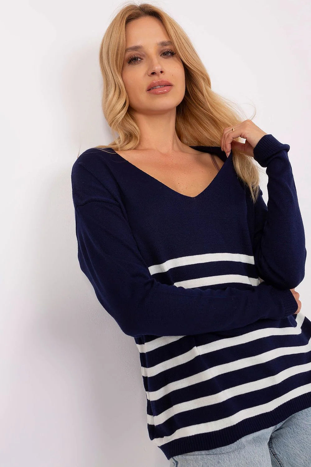 Pull femme rayures marines style nautique en acrylique doux manches longues encolure V bleu marine et blanc
