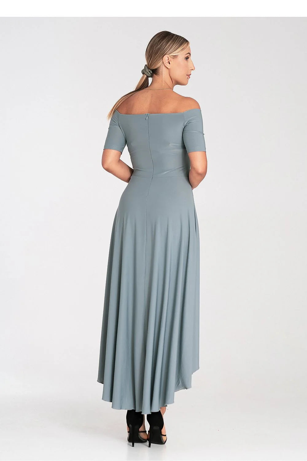Robe de soirée élégante longue manches courtes dos nu tissu fluide couleur bleu-gris femme