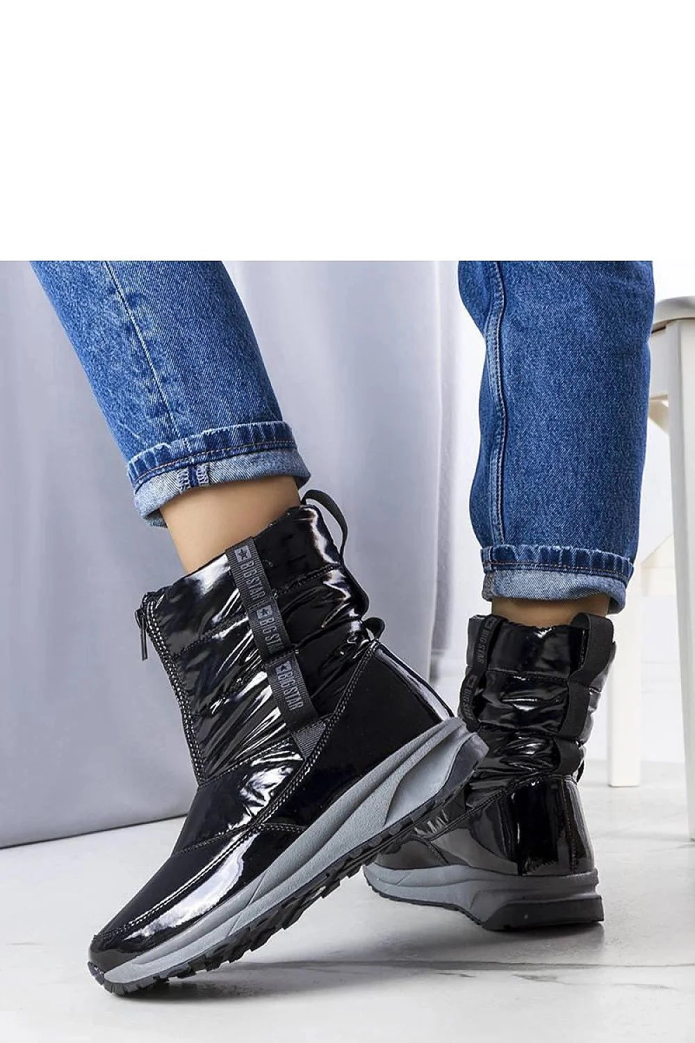 Bottes de neige mode femmes cuir synthétique semelle caoutchouc noir gris comfort hiver urban style