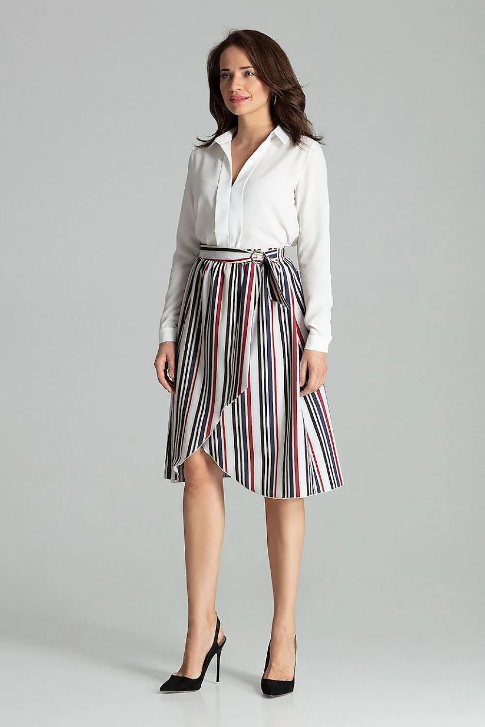 Ensemble chemisier jupe portefeuille coton polyester ajusté élégant professionnel femme silhouette raffinée occasions spéciales