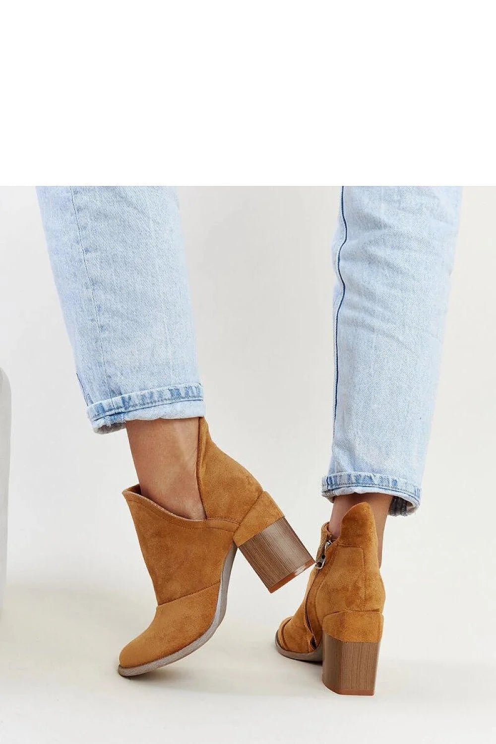 Bottes à talons carrés pour femmes en suède cognac style moderne mid-calf fermeture éclair confortable durabilité