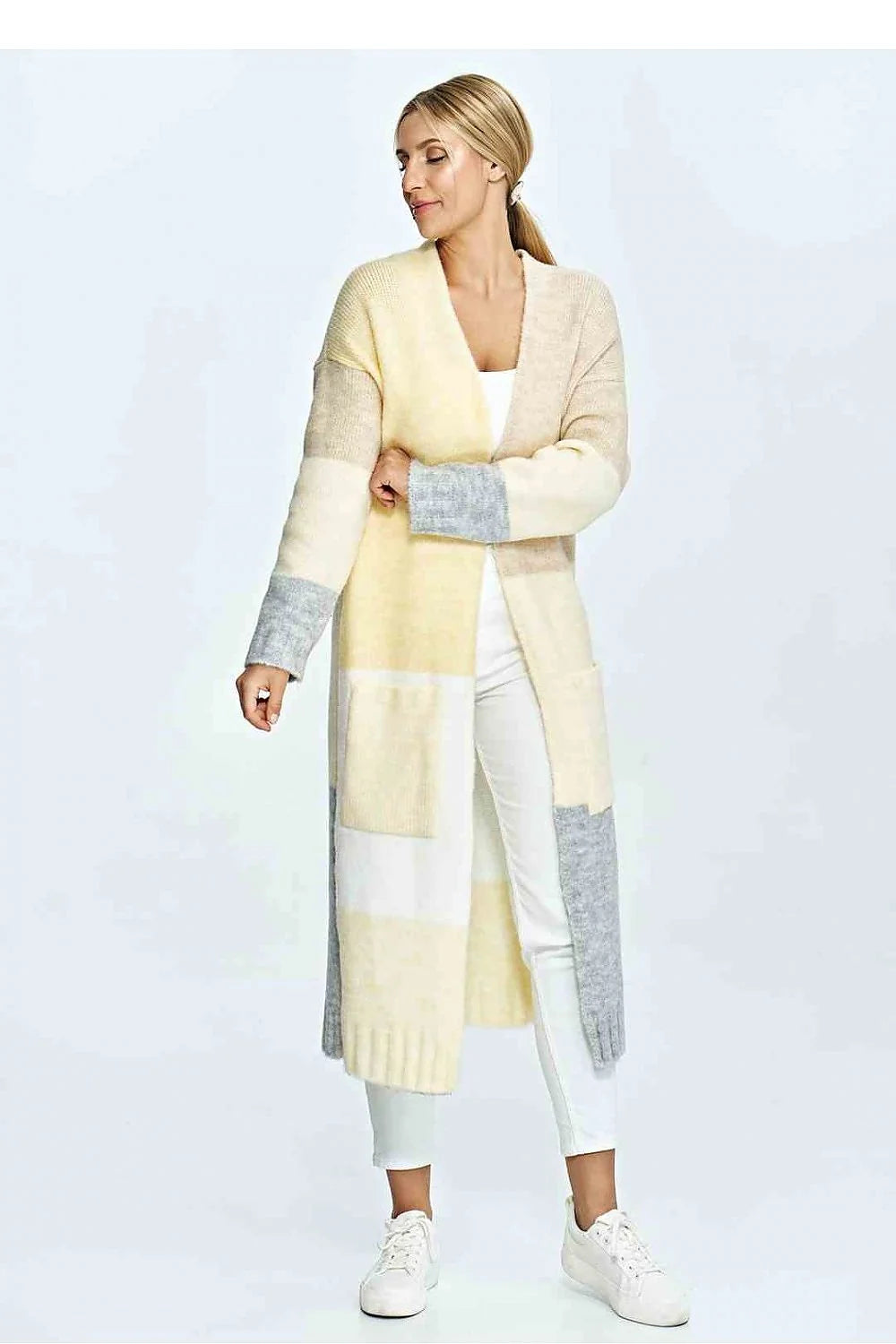 Cardigan long maille femme design contemporain style décontracté motif blocs couleurs beige crème jaune gris