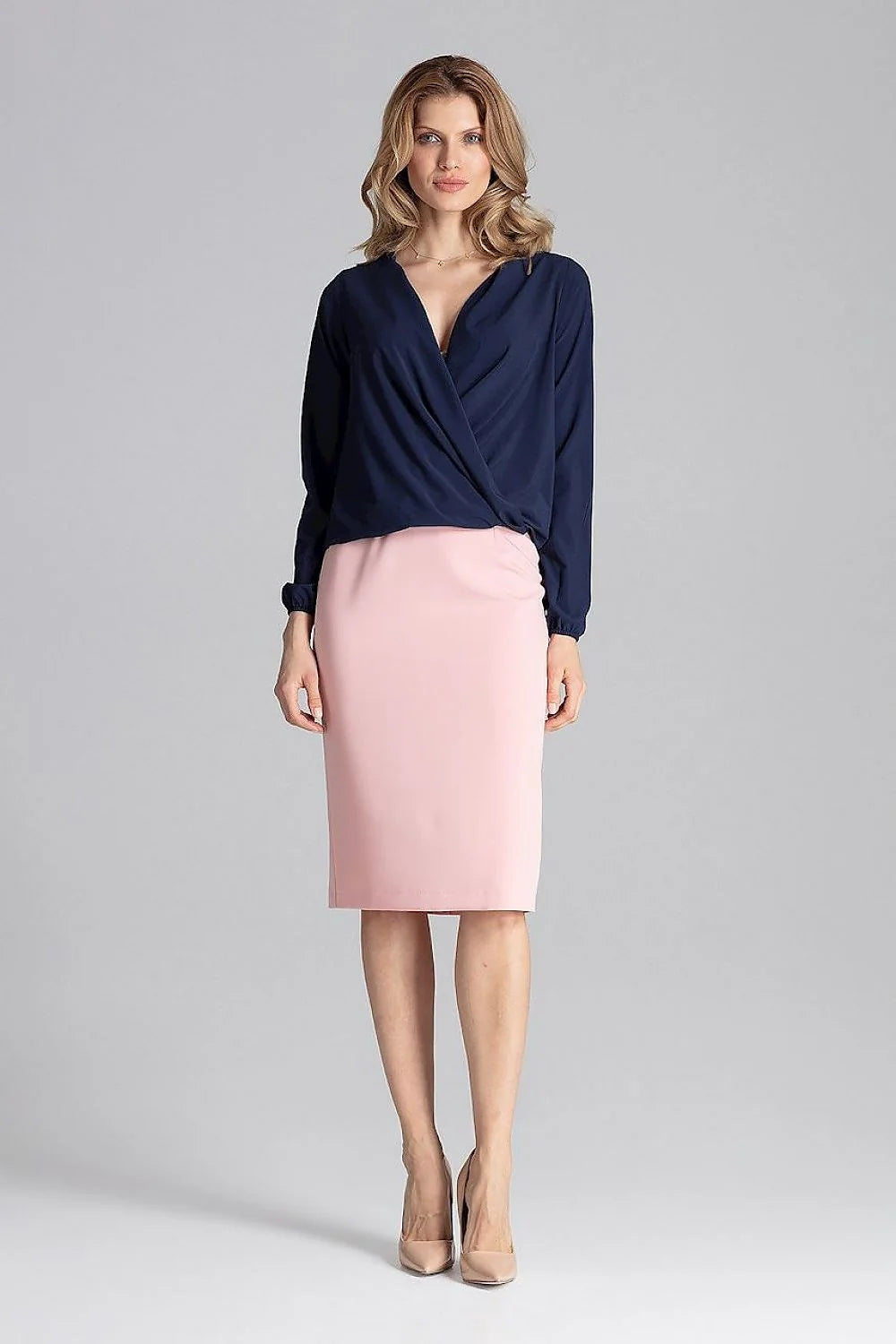 Chemisier Figl dentelle délicate encolure enveloppante féminine élégance manches bandes élastiques confort polyester élasthanne stretch doux léger ajustement flatteur
