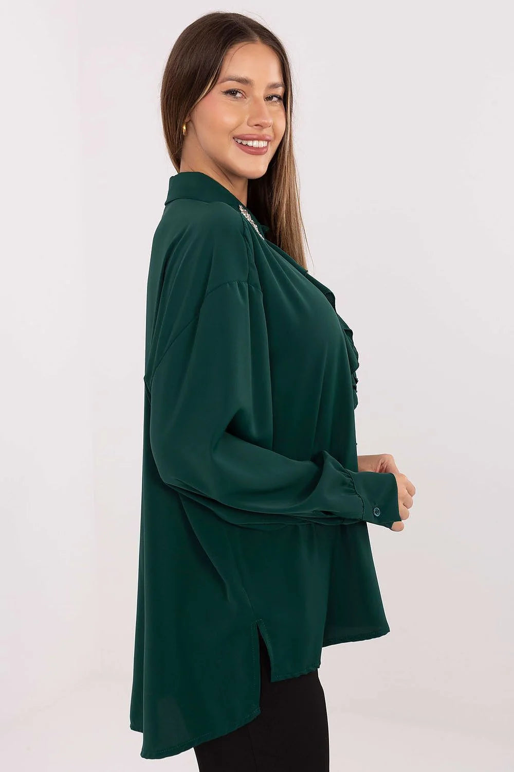 chemisier élégant exceptionnel soirée travail cérémonie polyester léger doux silhouette dos allongé col orné jabot subtil manches bouffantes