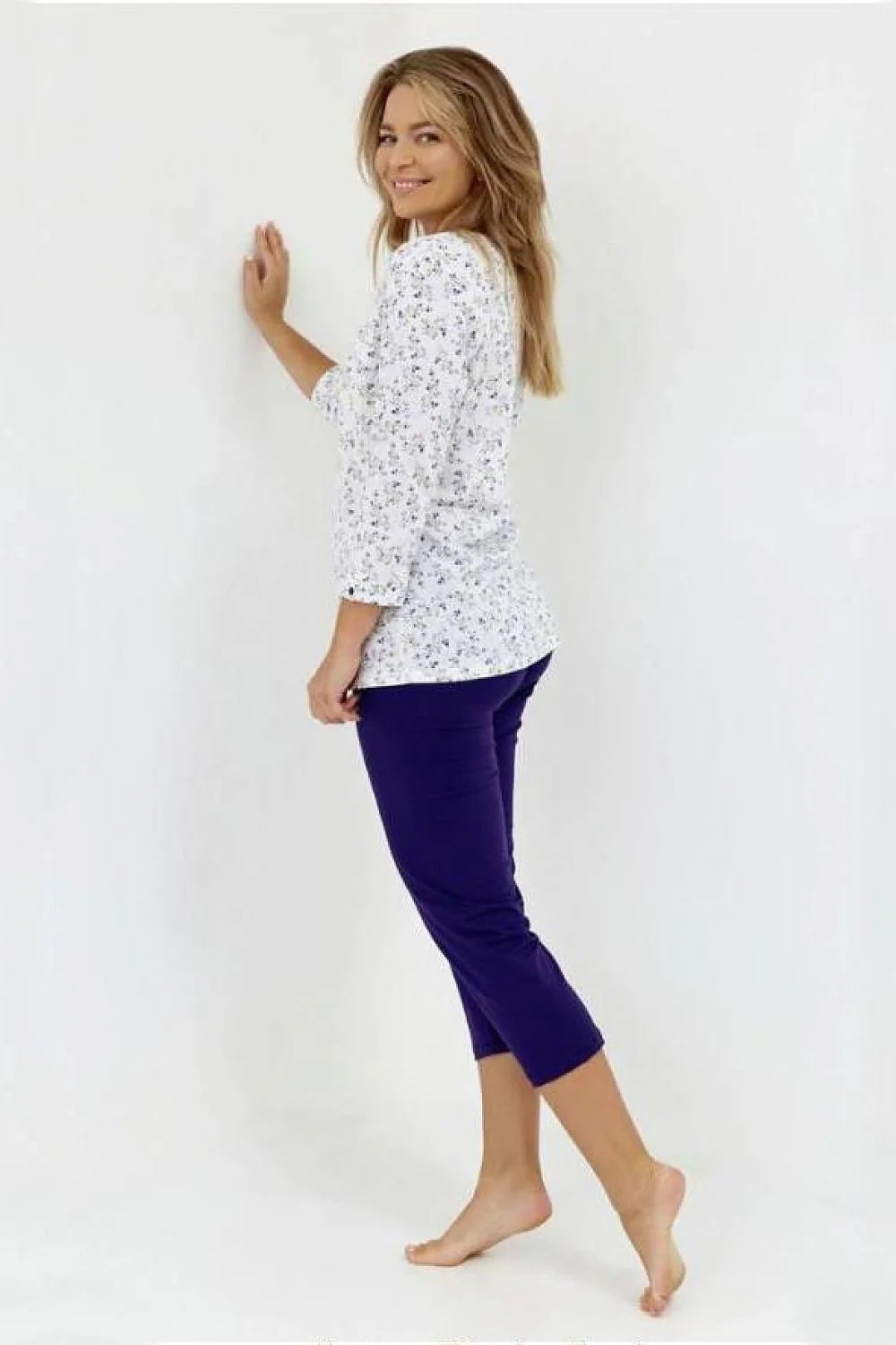 Ensemble pyjama Cana pour femme, haut manches longues, bas couleur violet, style détente élégant, tissu doux respirant, confort optimal, nuit relaxante