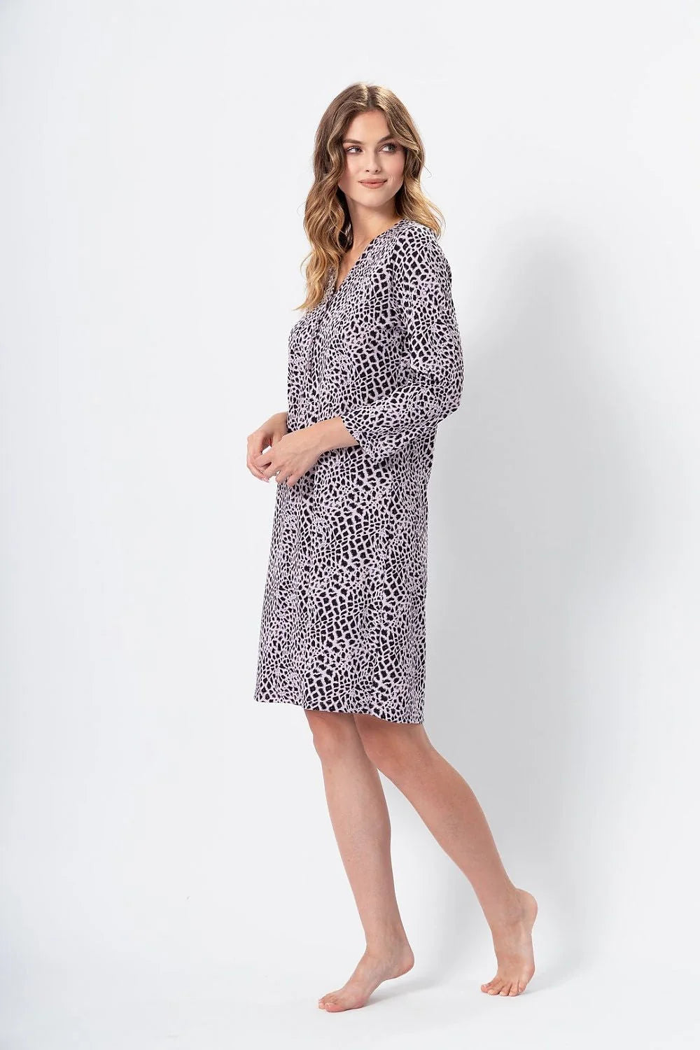 robe féminine moderne imprimé abstrait noir blanc manches troisquarts encolure V coton respirant jersey modal coupe droite fluide
