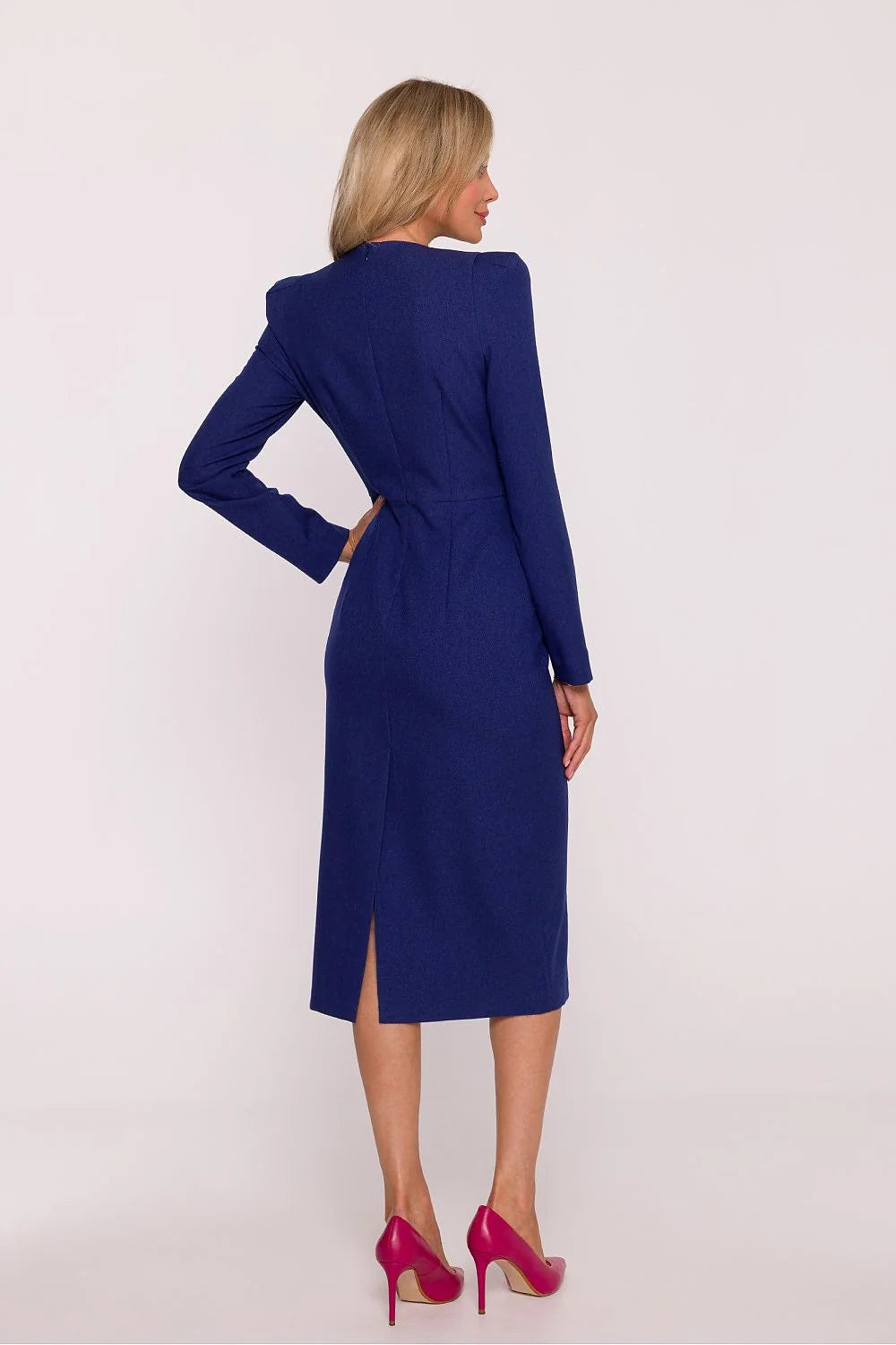 robe fourreau crayon bleu cobalt manches longues encolure ronde épaules structurées épaulettes discrètes coupe ajustée fente dos haute doublée polonaise