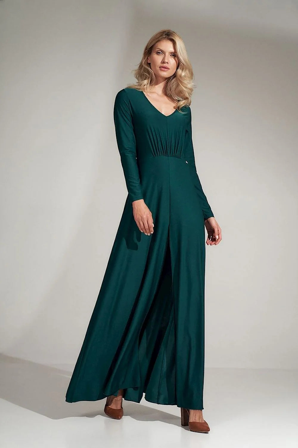Robe longue élastique élégante verte manches longues décolleté cœur ajustable idéale pour femme chic