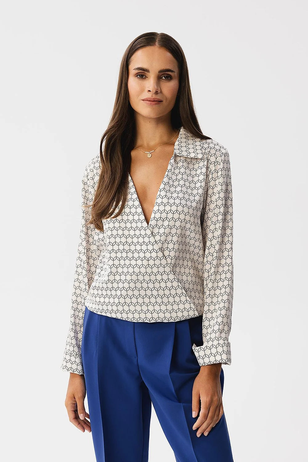 Chemisier Stylove élégant imprimé géométrique manches longues coupe ajustée haut et pantalon bleu vif pour femmes occasionnels professionnels et événements