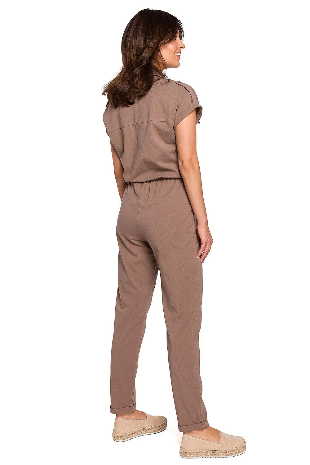 Combinaison pantalon kaki style safari décontracté, confortable et élégante pour femmes modernes en coton