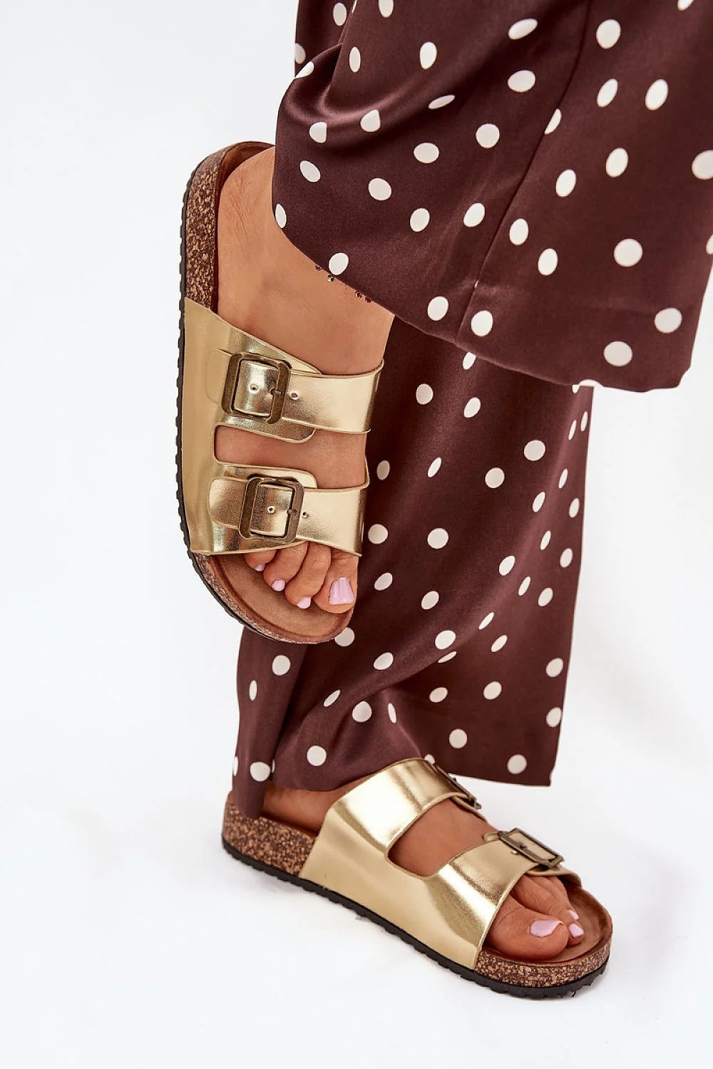 sandales femme mule deux brides réglables boucles doré cuir synthétique liège semelle anatomique suède écologique rembourrée antidérapante estivale
