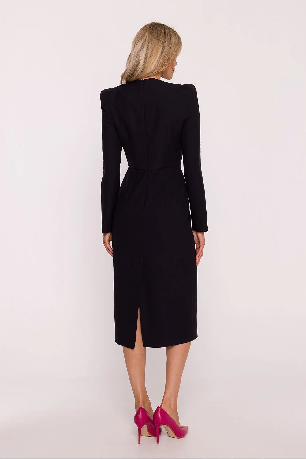 robe crayon fourreau noire midi manches longues encolure ronde épaulettes structurées silhouette cintrée taille marquée fente arrière doublée extensible élégante