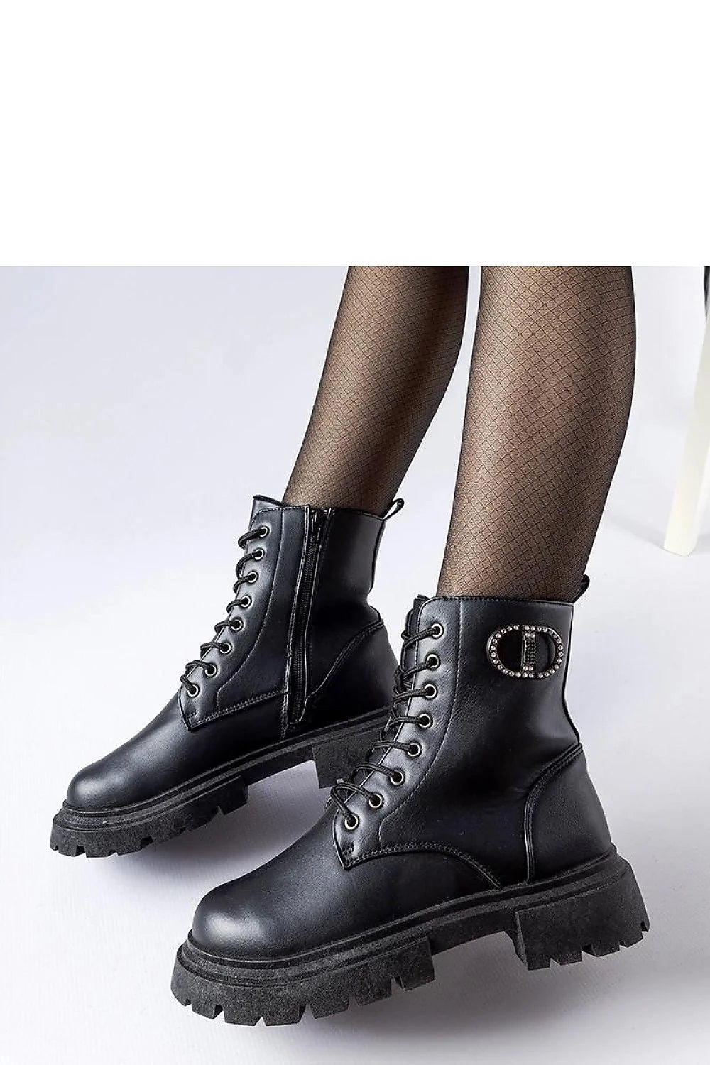 bottes trappeur solea combat cuir noir synthétique mat semelle crantée caoutchouc antidérapante hauteur cheville lacets œillets zip latéral