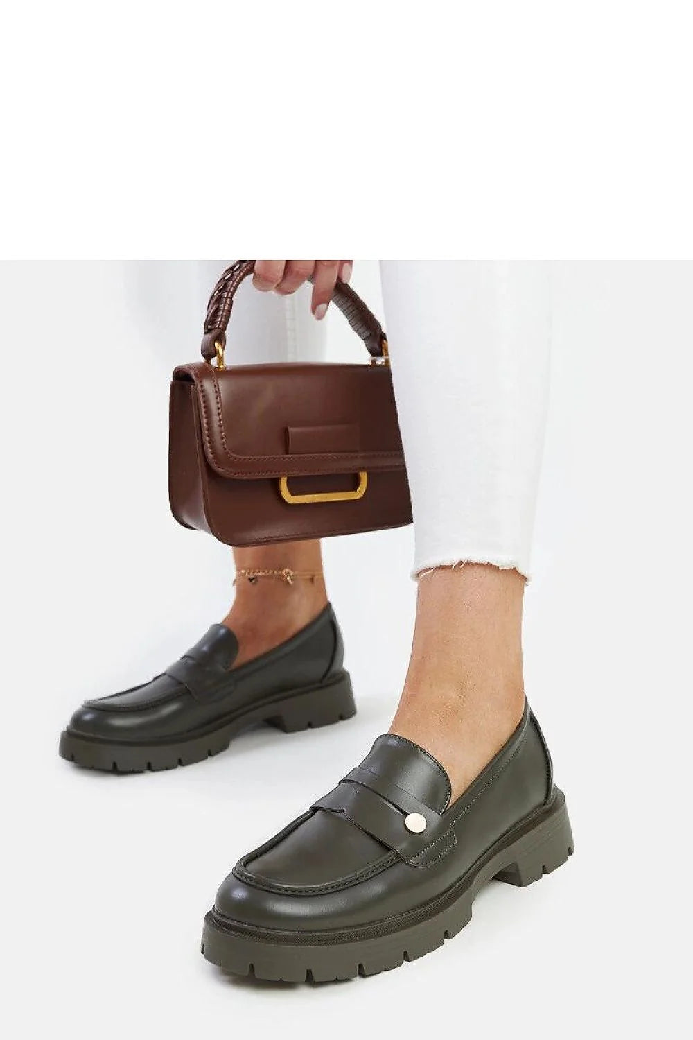 Mocassins femmes élégance confort cuir simili vert olive profond design moderne bout arrondi semelle épaisse crantée charme cœur