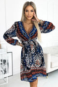 Robe de jour Numoco en mousseline de soie, motifs ethniques, bleu marine, brun terreux, noir, blanc cassé, manches longues, ceinture ajustable, femme