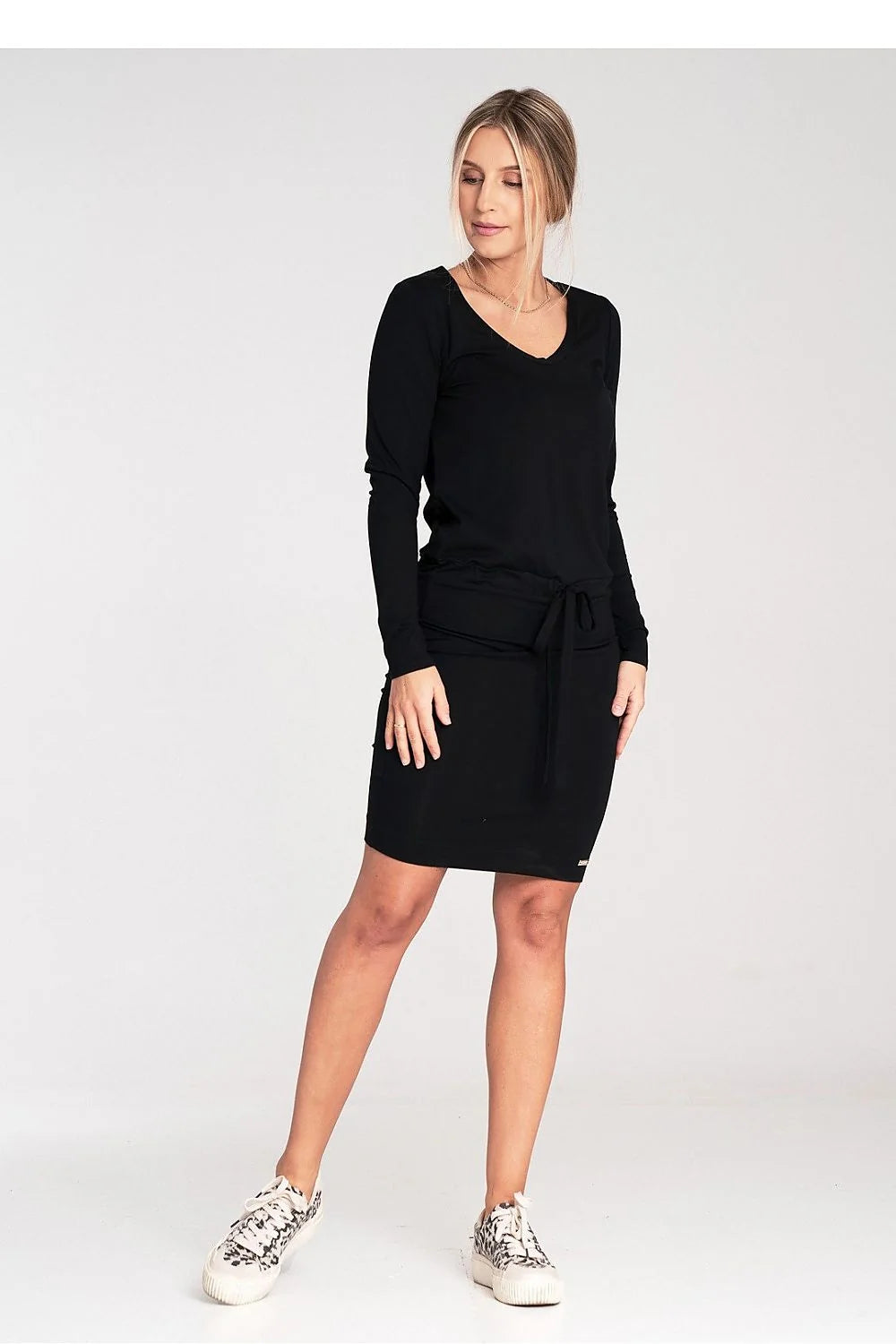 robe jour élégante viscose manches longues ceinture ajustable femme noir midi fourreau col rond extensible doux confortable coupe ajustée silhouette