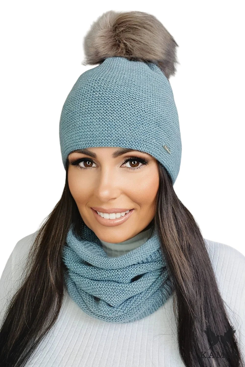 Ensemble Kamea hiver femme bonnet écharpe maille laine alpaga pompon fausse fourrure couleur turquoise snood style moderne confort thermique