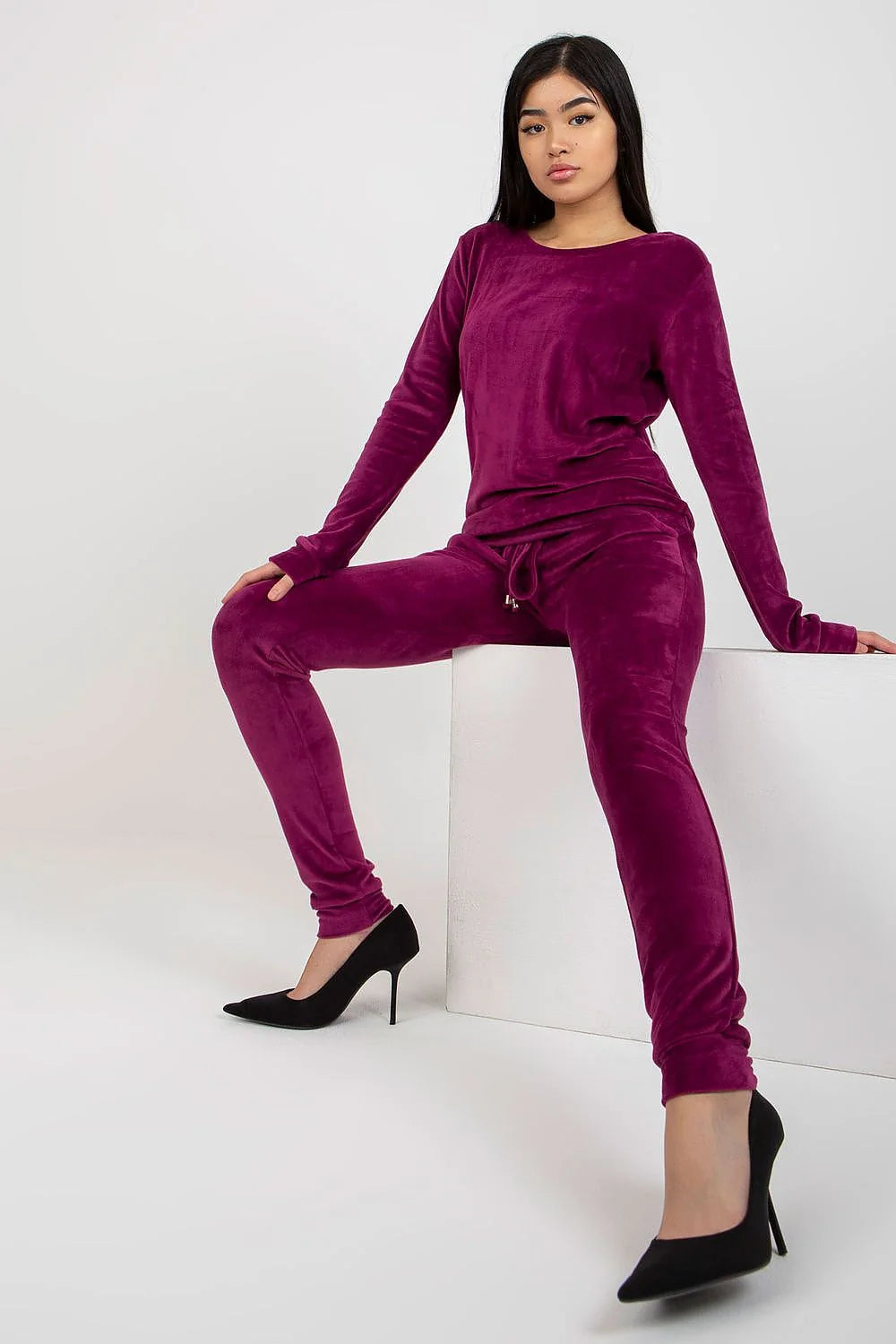 ensemble femme moderne velours oversize blouse pantalon manches longues coupe ample jogger fuselé taille élastique bas resserré beige