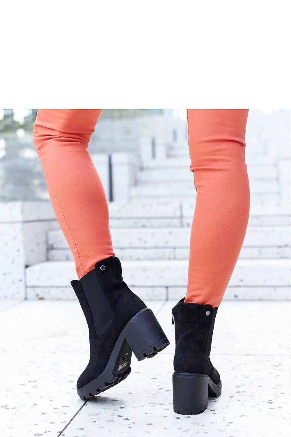Bottes à talons carrés en éco-suède isolées noires femmes style Chelsea coupe ajustée talon 5-7 cm fermeture éclair latérale