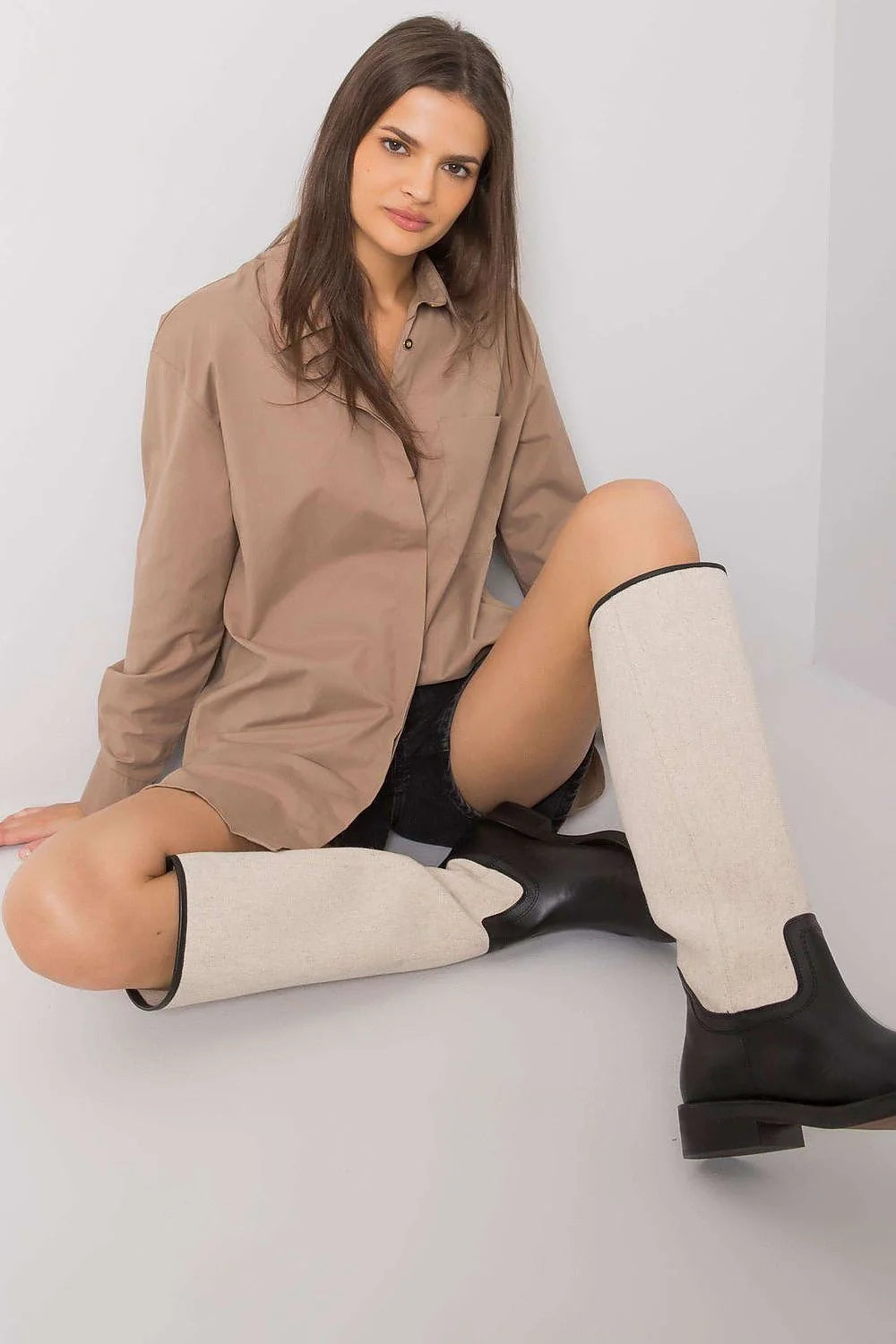 Chemise noire femme oversize coton polyester élégante chic moderne bureau soirée casual longue manche