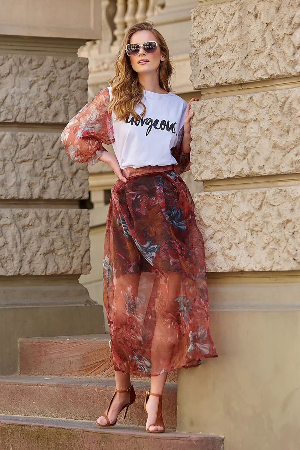 Chemisier Makadamia coton blanc floral transparent manches ballon oversize bohème chic élégant moderne asymétrique taille haute imprimé bordeaux
