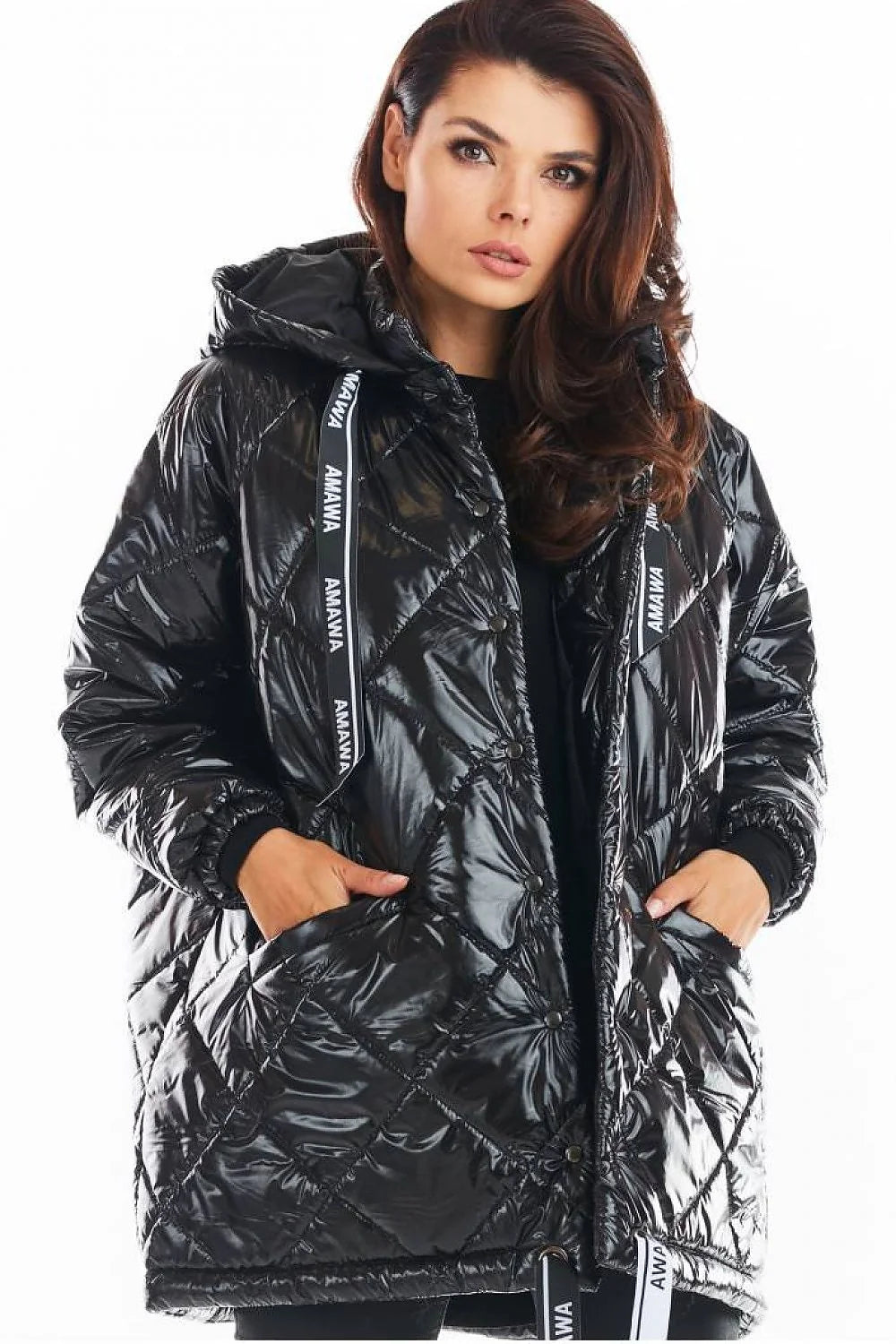 Veste matelassée oversize polyester moderne élégante avec capuche féminine parfaite hiver noir tendance