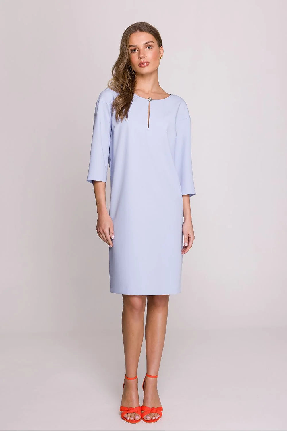 Robe de jour Stylove robe femme style moderne coupe ample manches 3/4 encolure bateau couleur lavande douce tissu haute qualité Pologne
