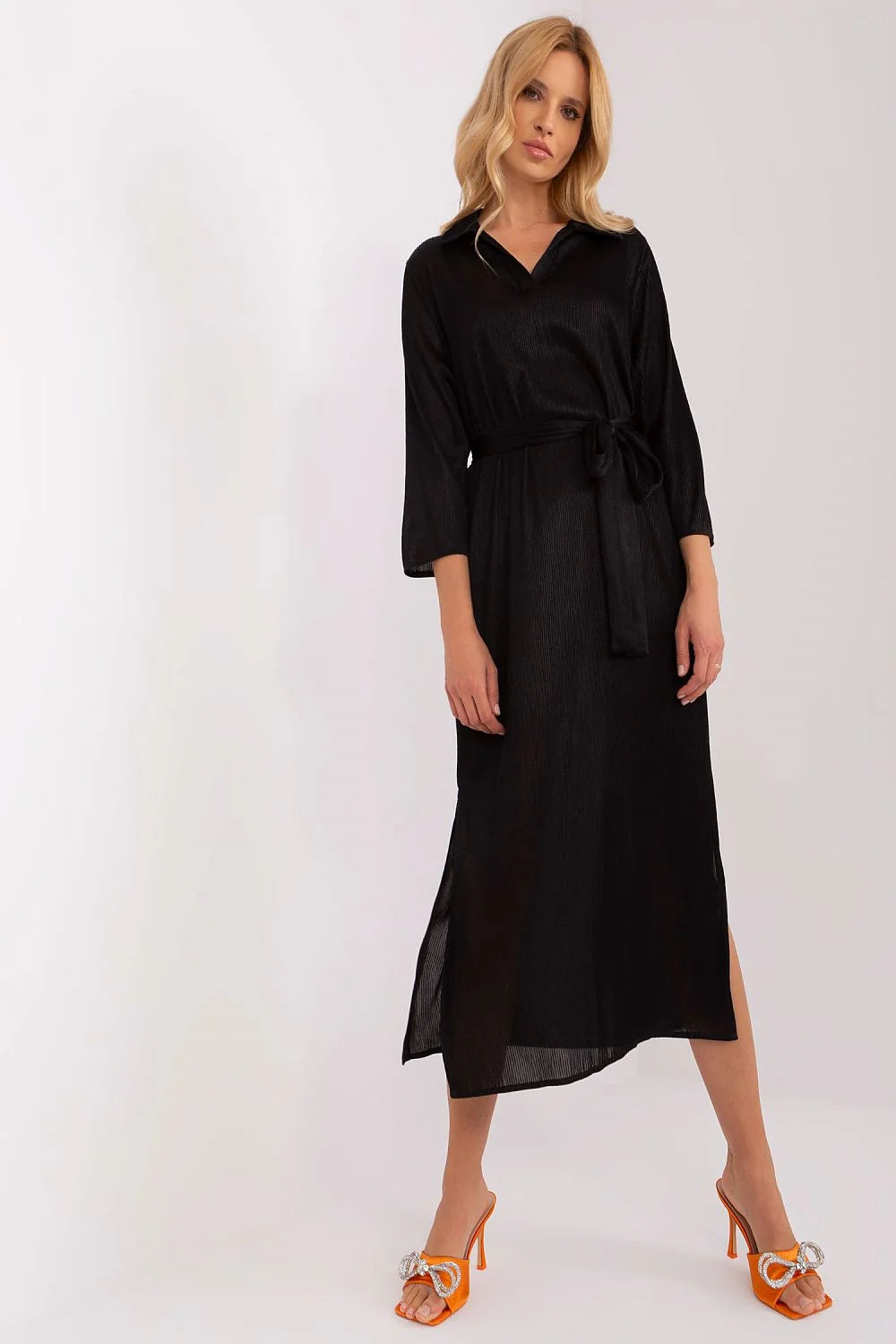 robe Lakerta longue droite fluide mi mollet manches trois quarts encolure V ceinture intégrée tissu côtelé noir douce légère raffinée