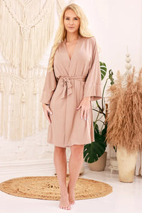 peignoir femme kimono court ceinturée viscose élasthanne douce fluide tombé soigné encolure V manches trois quarts nude rosé minimaliste cadeau
