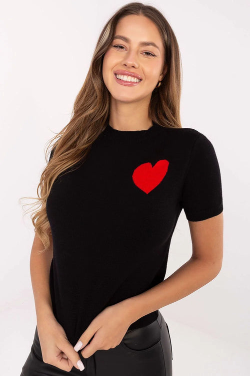 pull femme manches courtes maille fine noir encolure ronde coeur rouge intarsia coupe ajustée finitions bordcotes viscose polyamide PBT