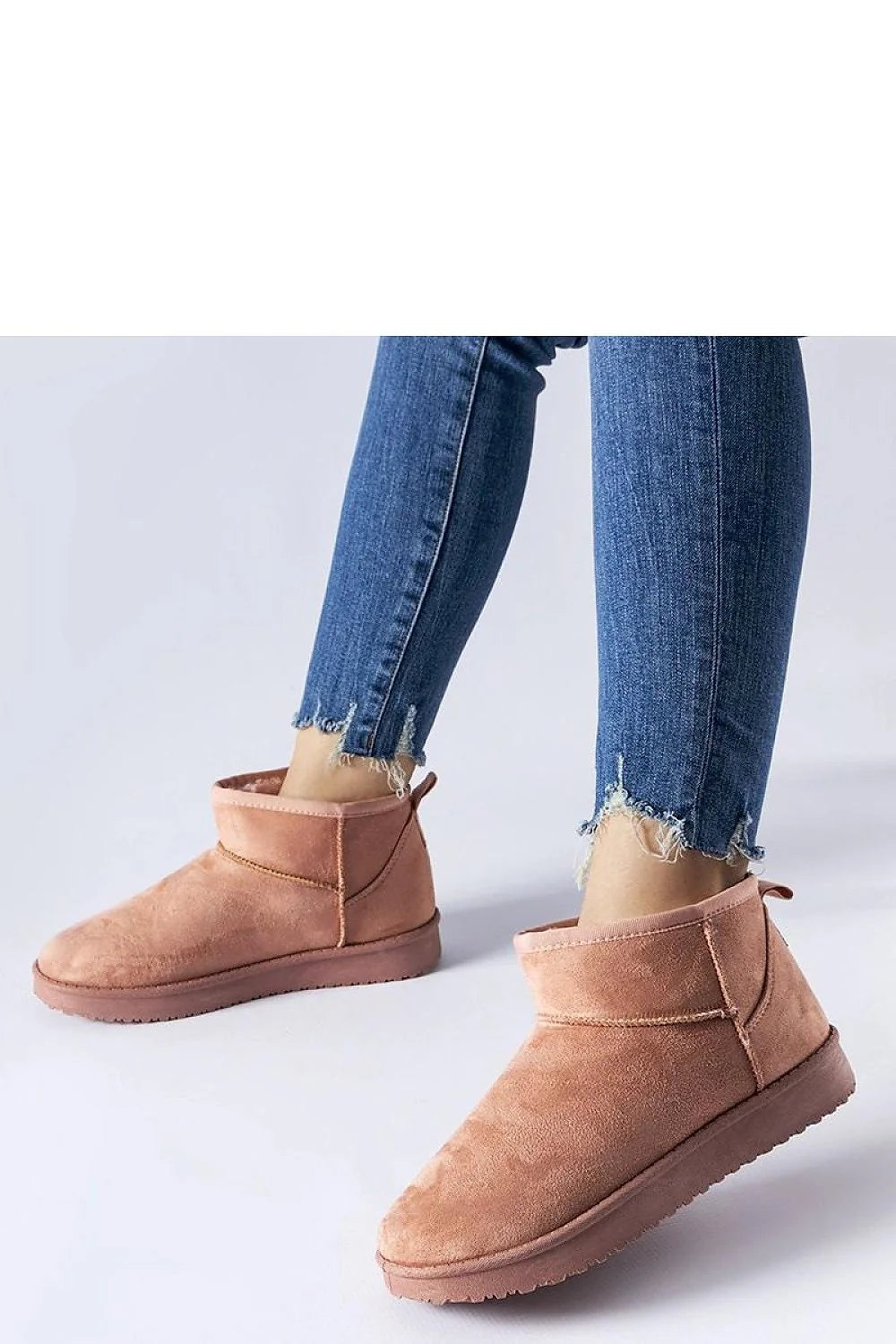 Bottes de neige pour femmes en suédine marron clair, confortables, style moderne, idéales pour les journées froides
