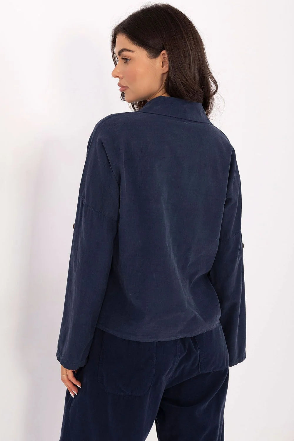 chemisier femme manches longues velours côtelé bleu marine coupe ample col classique boutonnage boutons imitation bois retroussables confort polyester