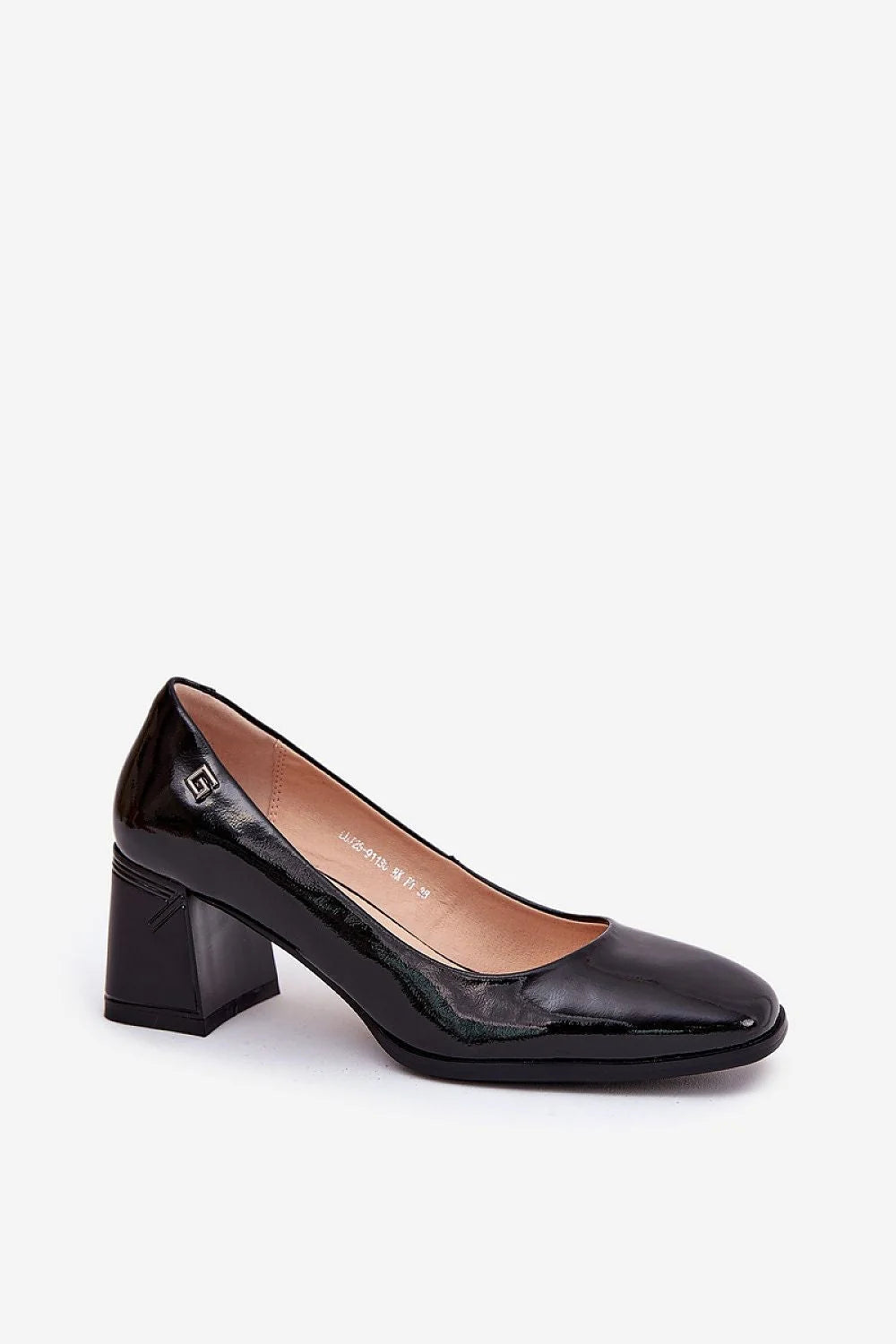 escarpins Vinceza cuir verni noir brillant talon carré mihauteur maintien confortable bout arrondi silhouette slipon chaîne cheville perles