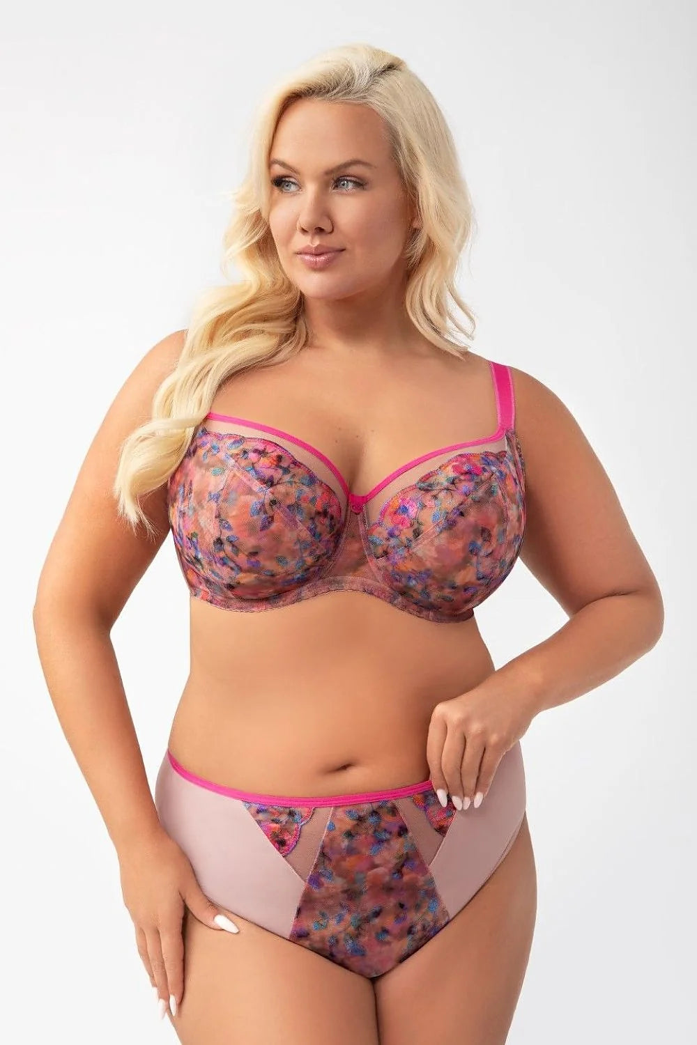 Soutien-gorge Gorsenia lingerie féminine moderne floral semi-transparent renforcé armatures coutures verticales bretelles réglables nœud décoration confort soutien optimal femme