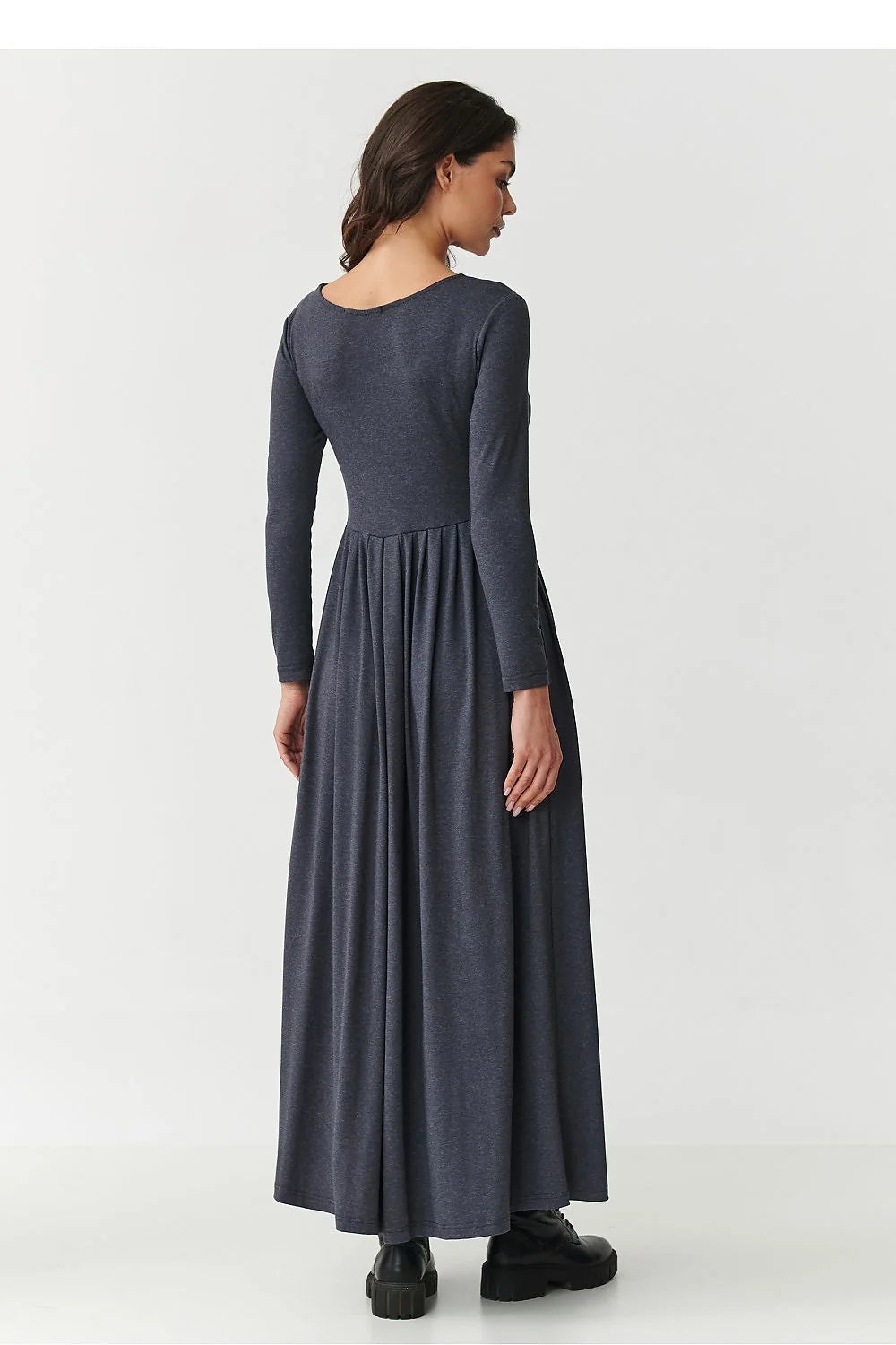 robe femme maxi manches longues jersey extensible gris anthracite buste ajusté encolure ronde taille froncée jupe fluide plissée fente latérale