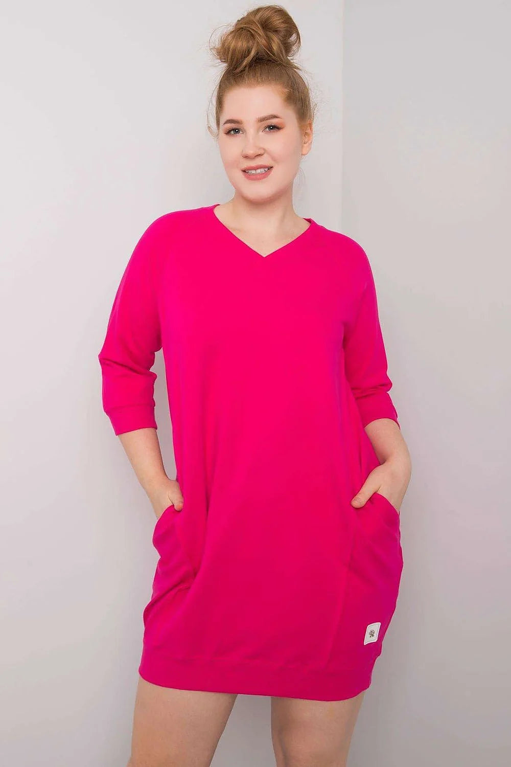robe chemise grande taille oversize fuchsia coton élasthanne molleton manches trois quarts col V poches latérales coupe droite courte