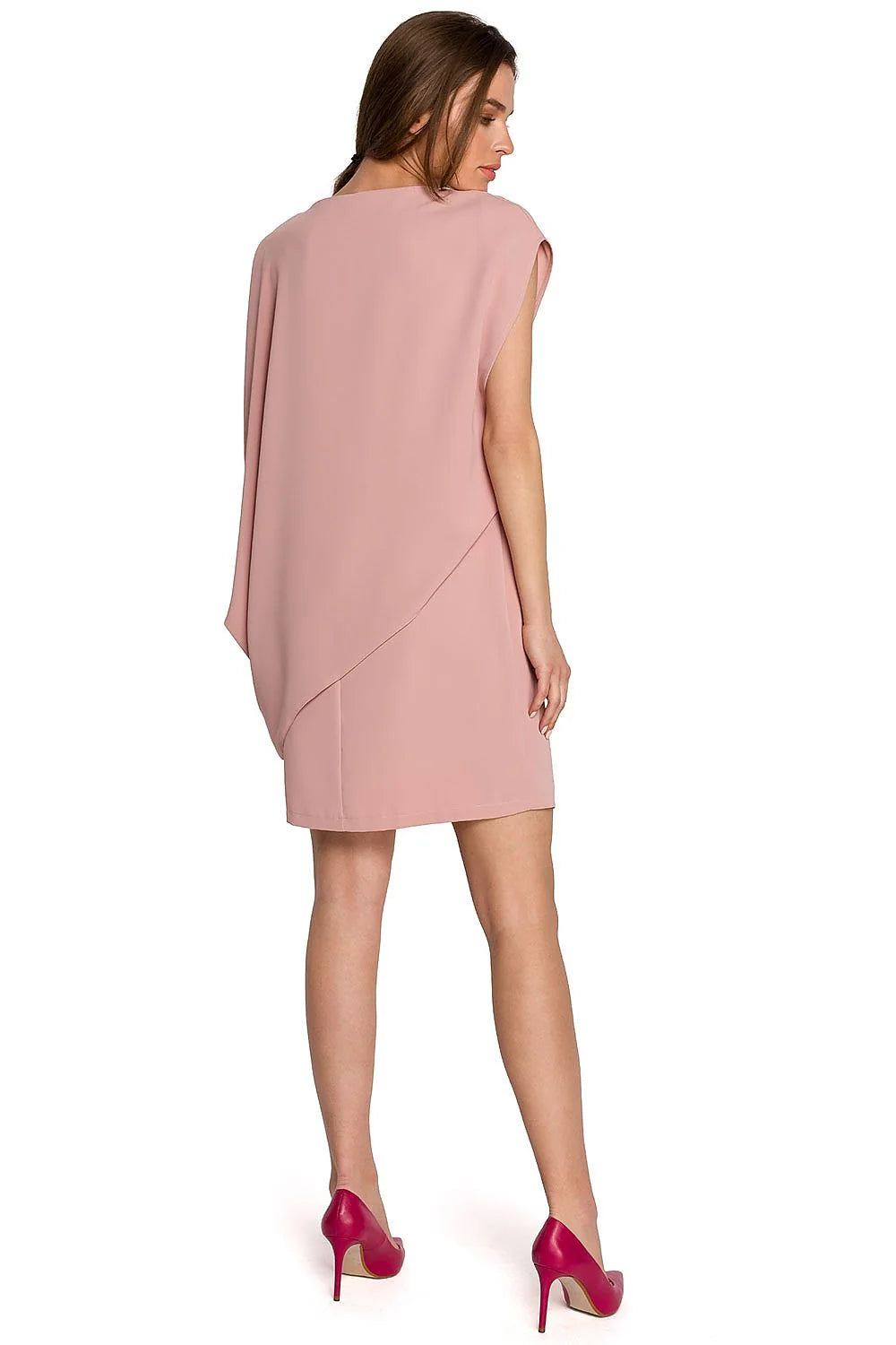 Robe légère rose pastel moderne chic asymétrique ample col rond confortable mode féminine tendance