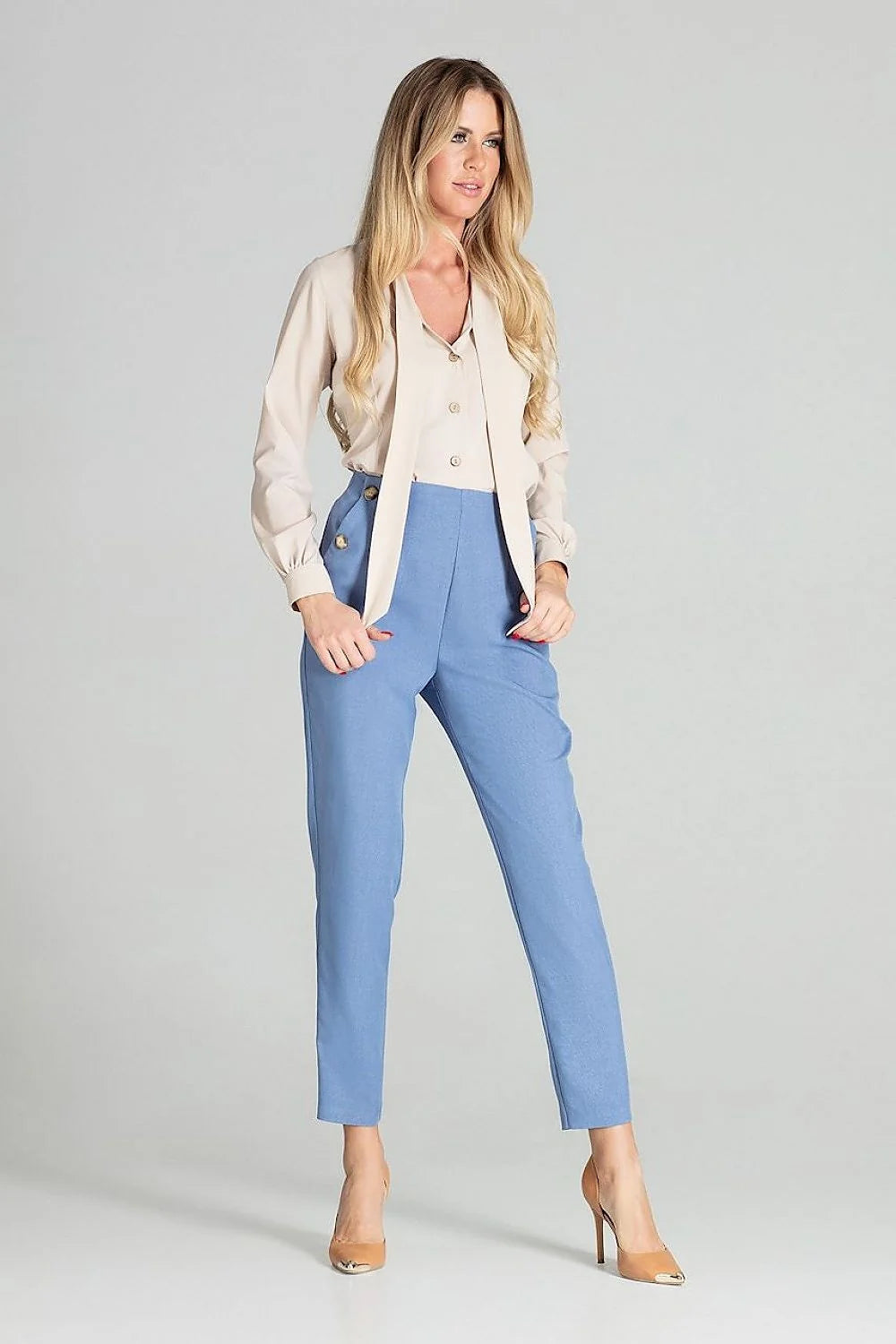 Ensemble blouse et pantalon femme élégance moderne léger bleu beige confort style professionnel chic