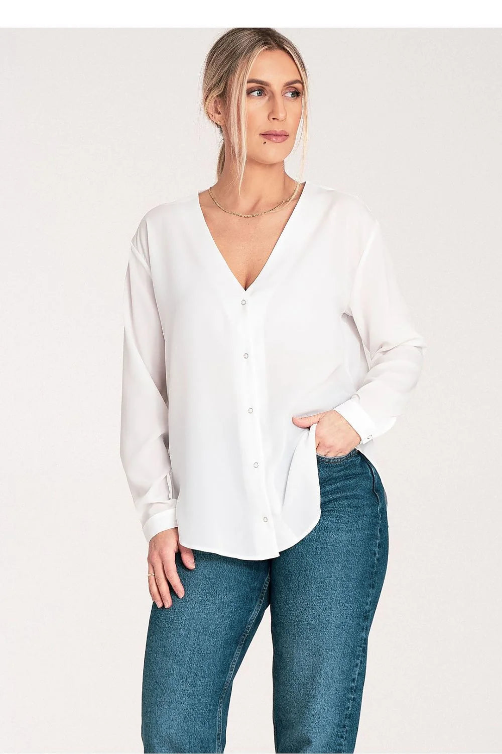 blouse élégante femme manches longues légèrement bouffantes col V boutonnage frontal boutons pression polyester elasthanne fluide satinée coupe ample