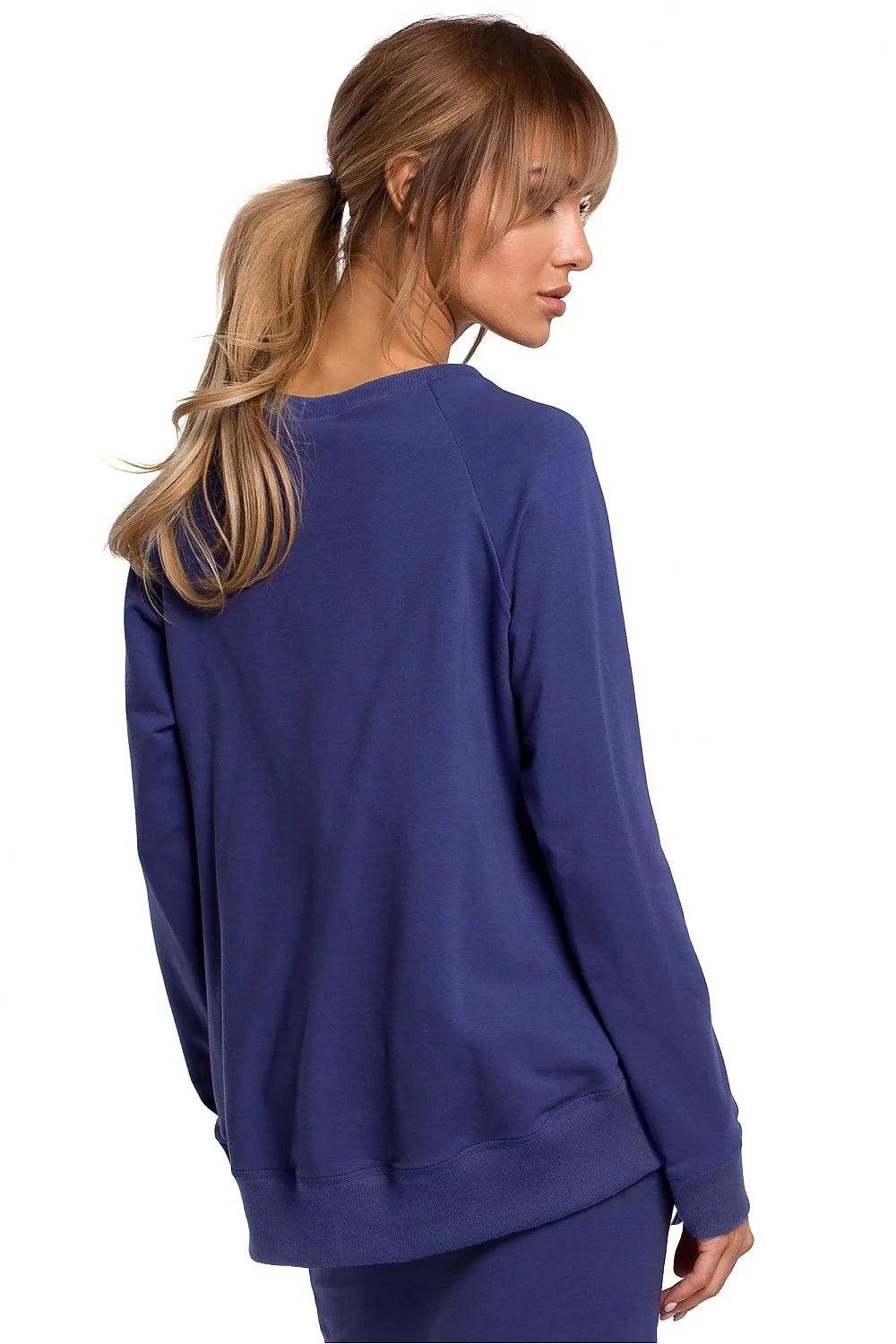 Sweatshirt femme noir coton élasthanne moderne coupe asymétrique élégant confort décontracté style urbain chic