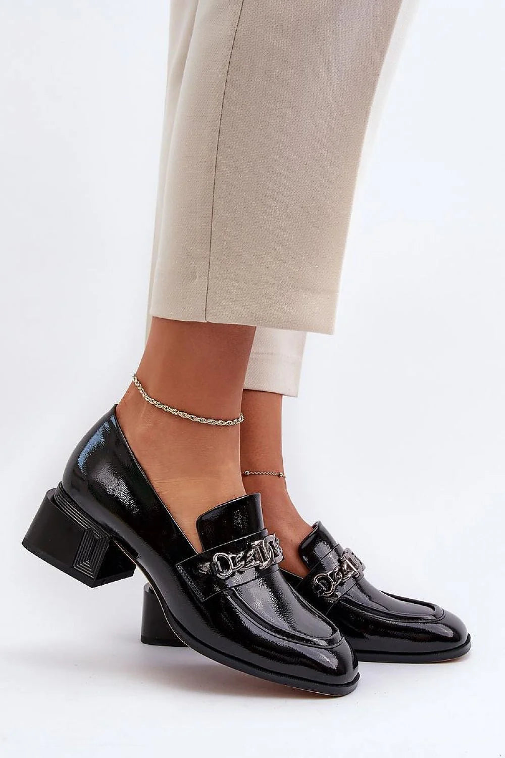 escarpins mocassins femmes cuir verni noir élégants confortables talon bloc carré 4cm bout arrondi chaîne argentée semelle antidérapante