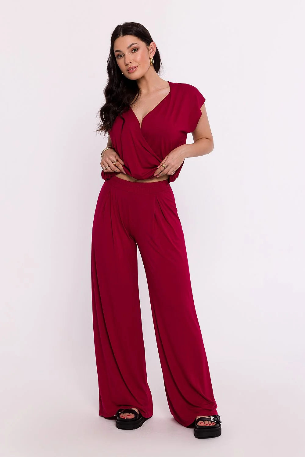 Ensemble femme haut top manches courtes décolleté V profond pantalon palazzo taille haute maille viscose haute qualité couleur rouge bordeaux